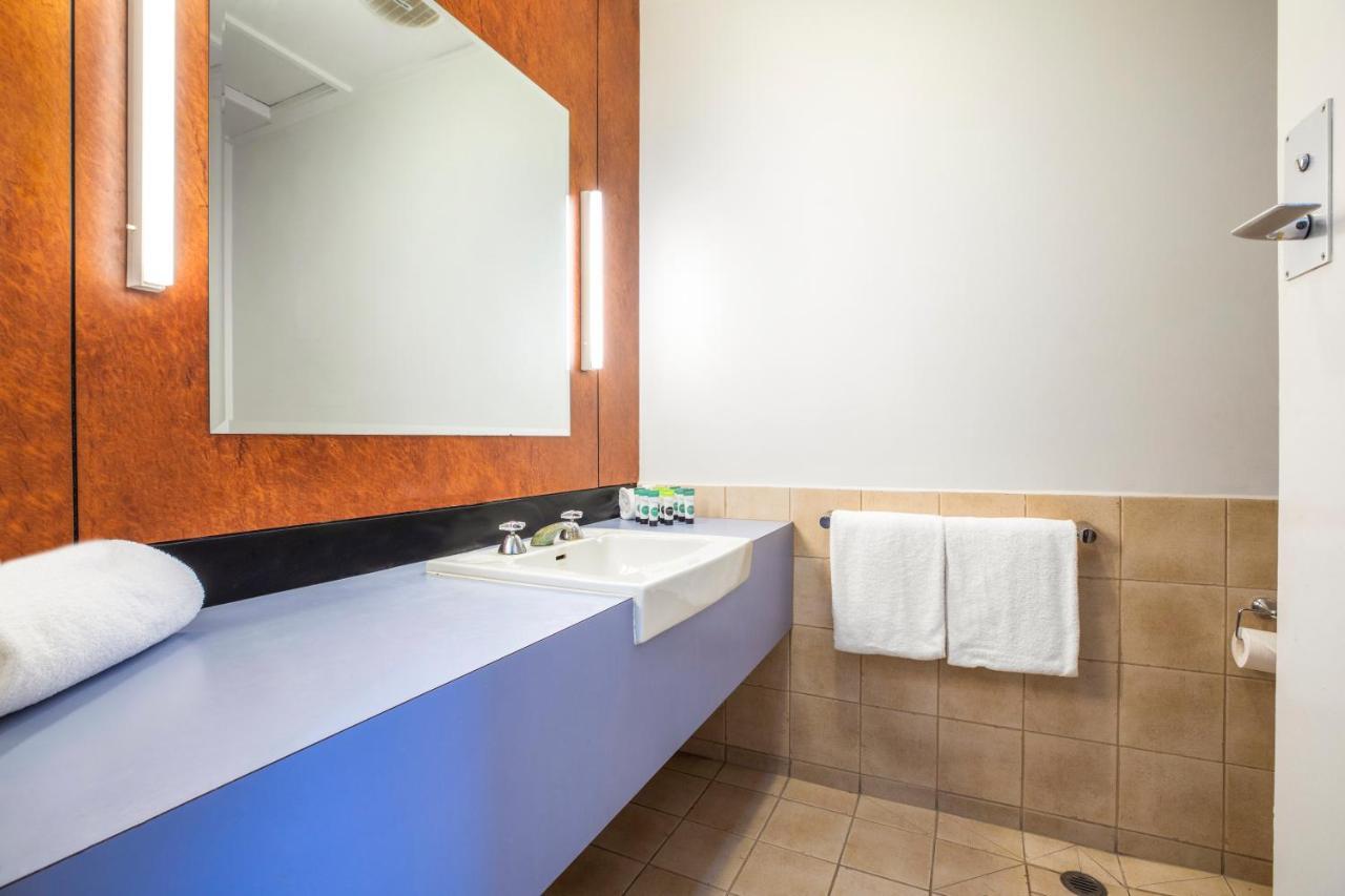 Burvale Hotel Nunawading Buitenkant foto
