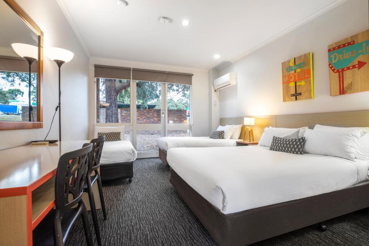 Burvale Hotel Nunawading Buitenkant foto