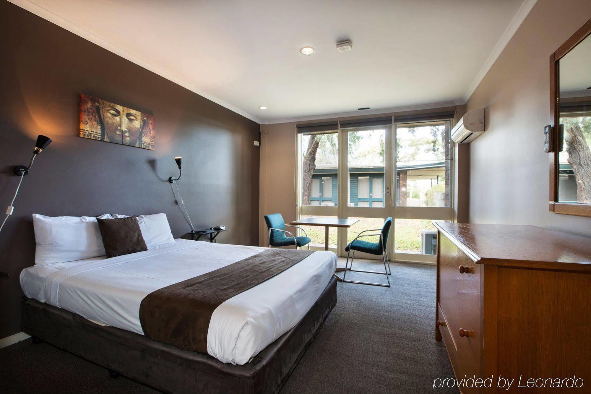 Burvale Hotel Nunawading Buitenkant foto