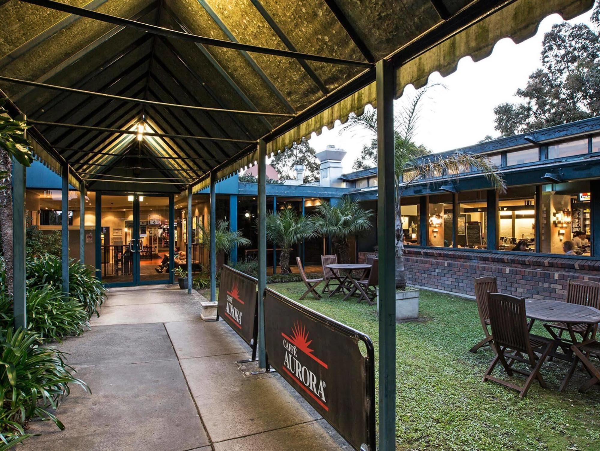 Burvale Hotel Nunawading Buitenkant foto