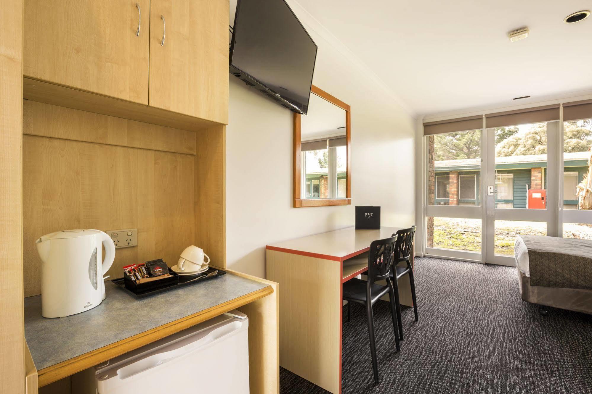 Burvale Hotel Nunawading Buitenkant foto